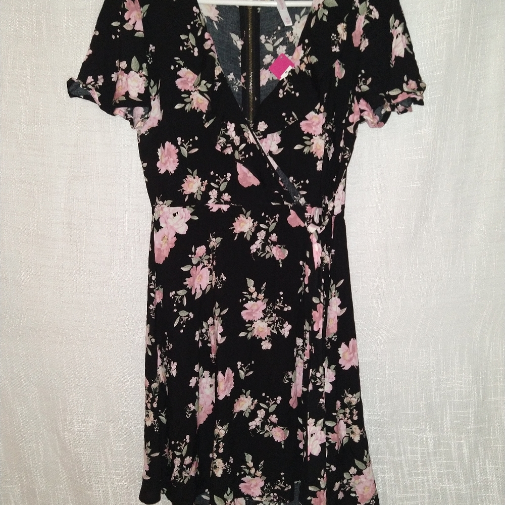 COPY - Black floral dress with ties waist 665